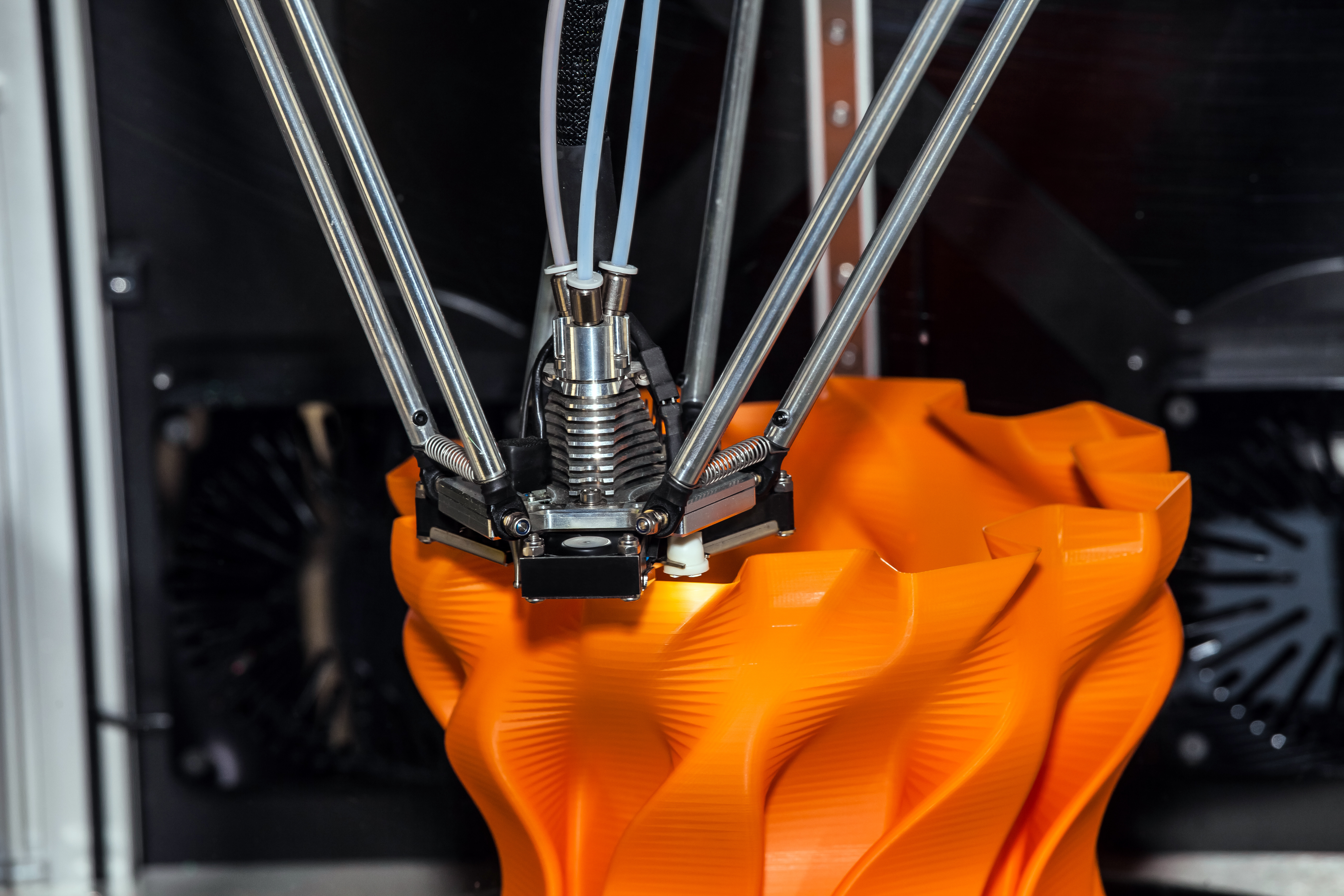 Naše 3D tiskárny - Prusa MK3S+ a Bambu Lab P1S v provozu